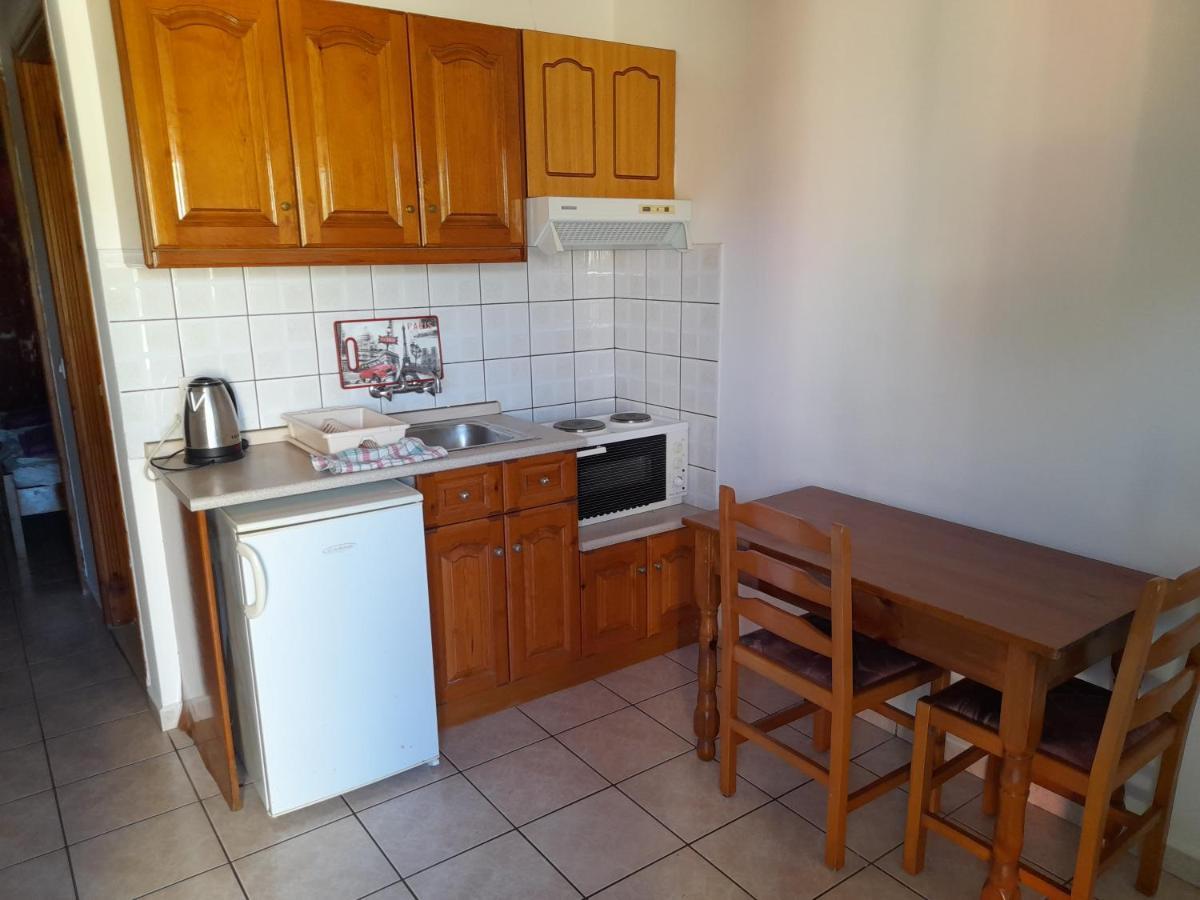 Aggeliki Apartments Сидарион Экстерьер фото
